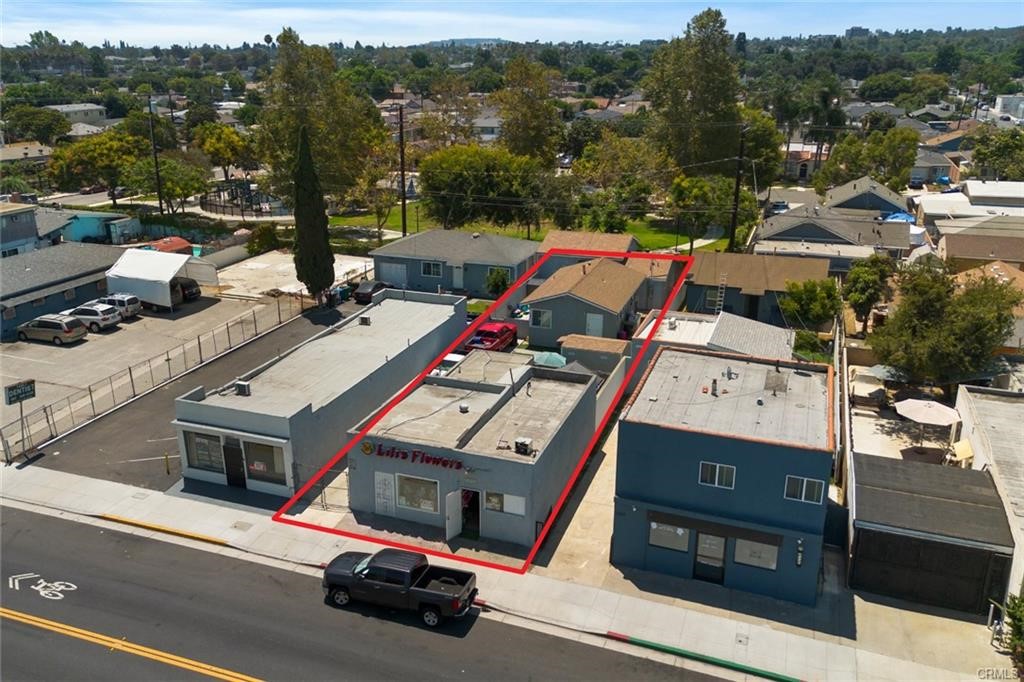 322 E Market Street Property Photo 4