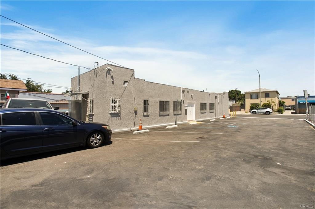 330 E Market Street Property Photo 4