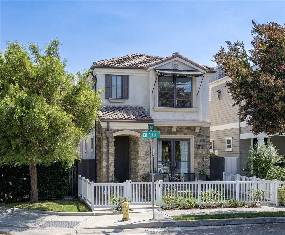 236 4th Property Photo 4