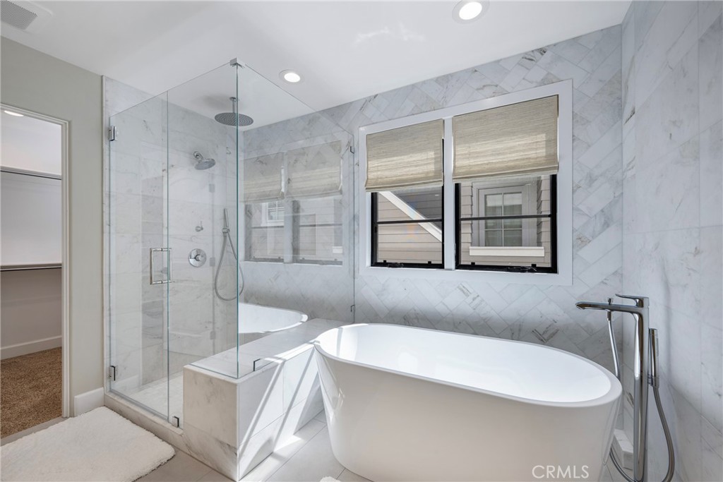 236 4th Property Photo 32