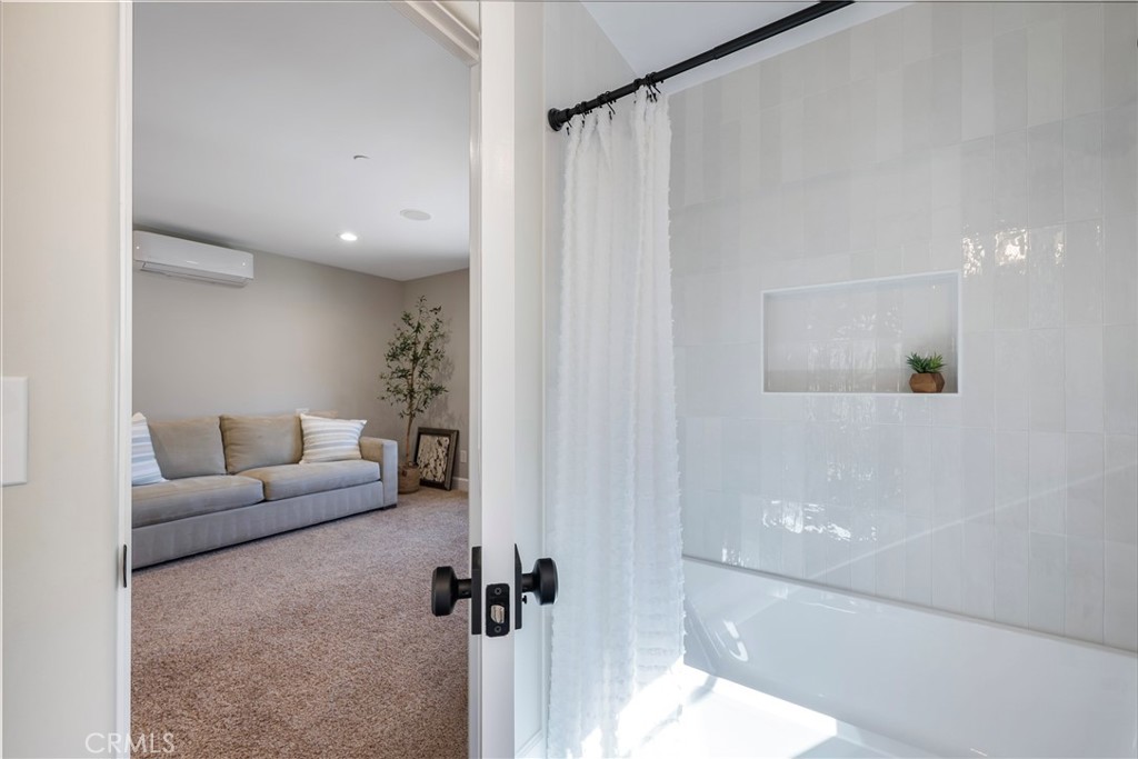 236 4th Property Photo 43