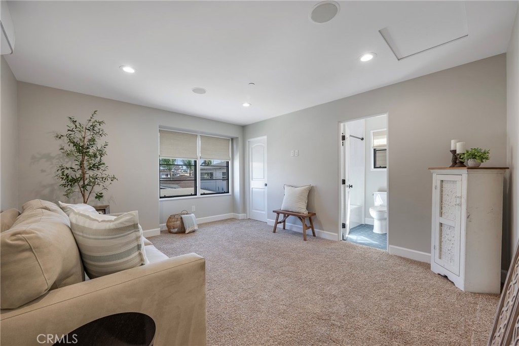 236 4th Property Photo 44
