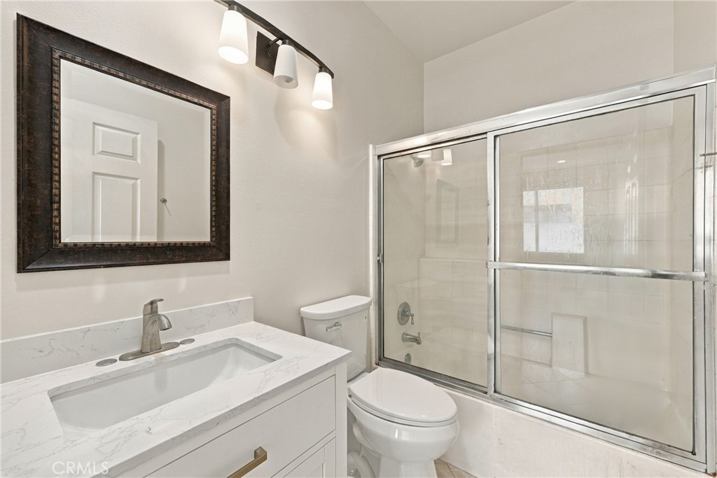 812 N Hudson 103 Property Photo 20
