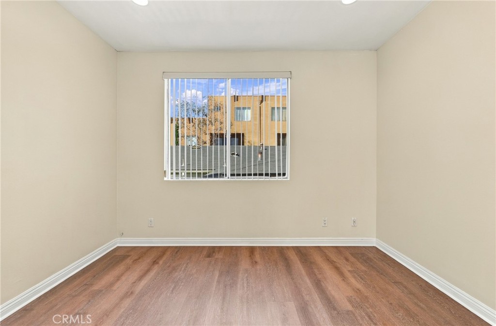812 N Hudson 103 Property Photo 24
