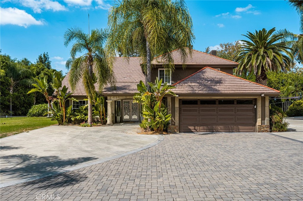 101 S Belleza Property Photo 6