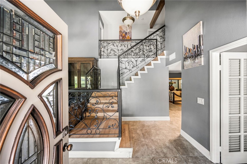 101 S Belleza Property Photo 8