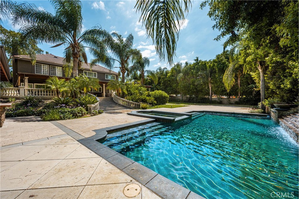 101 S Belleza Property Photo 31