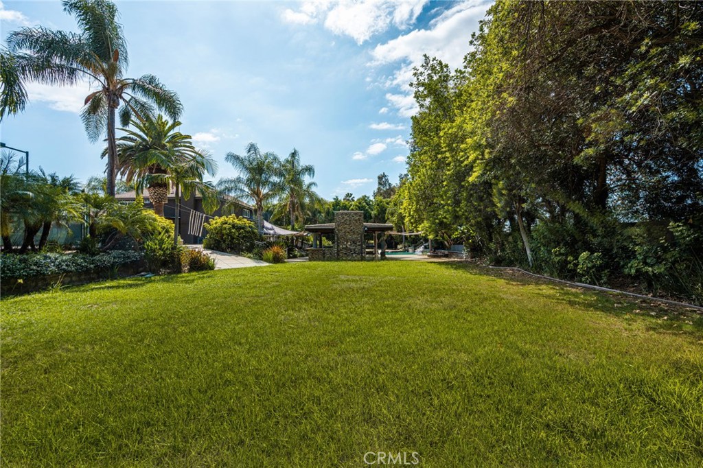 101 S Belleza Property Photo 36