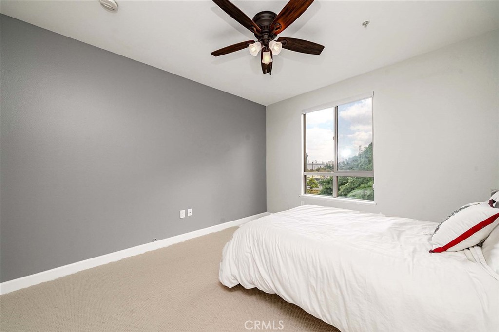 100 S Alameda 321 Property Photo 22