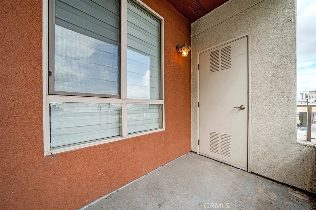 100 S Alameda 321 Property Photo 25