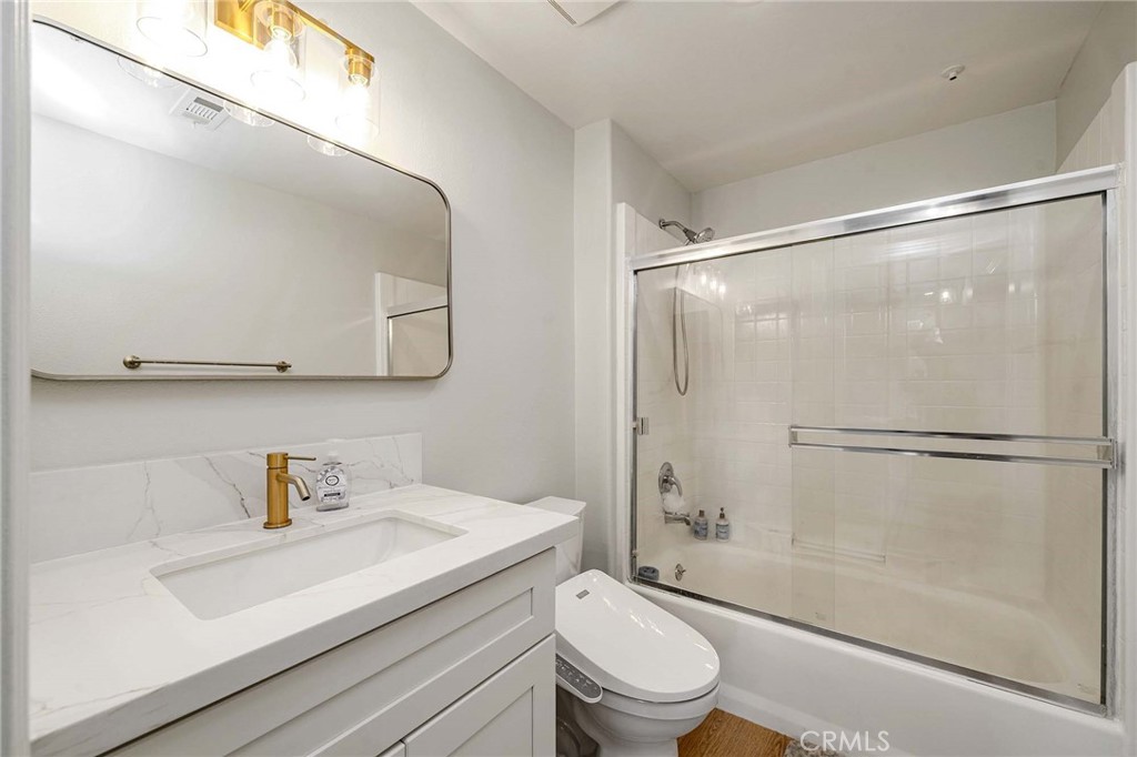 100 S Alameda 321 Property Photo 26