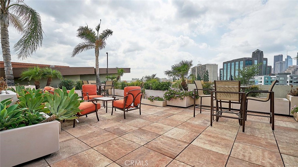 100 S Alameda 321 Property Photo 30