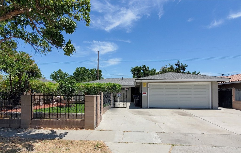 1217 S Huron Property Photo
