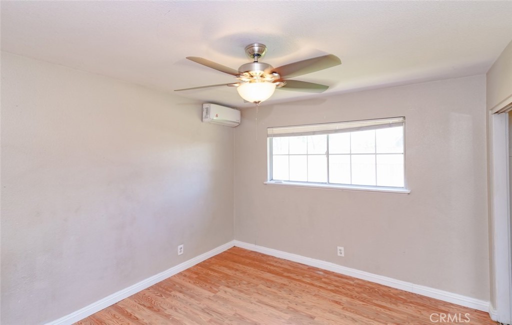 1217 S Huron Property Photo 14