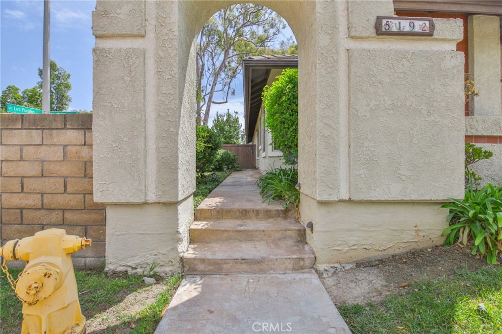 5192 Galano Drive Property Photo 6