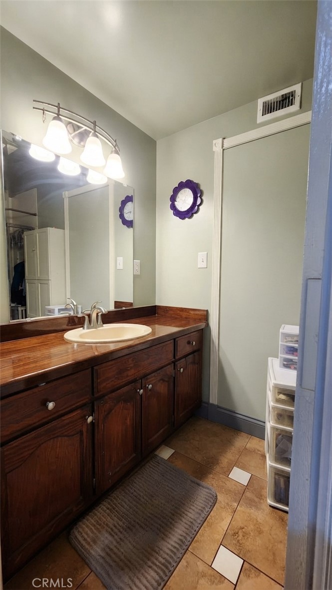 423 E Francisquito Property Photo 23