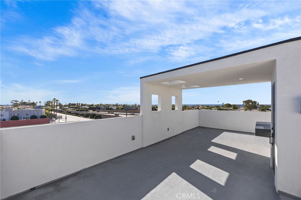 3215 S El Camino Real Property Photo 8