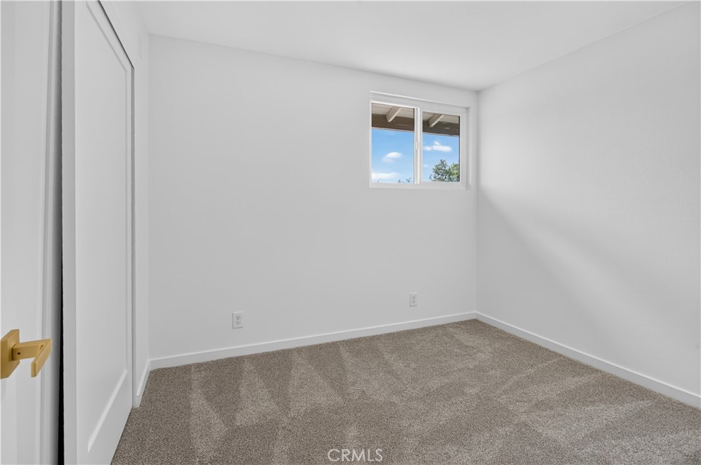 4588 Jamestown Property Photo 19