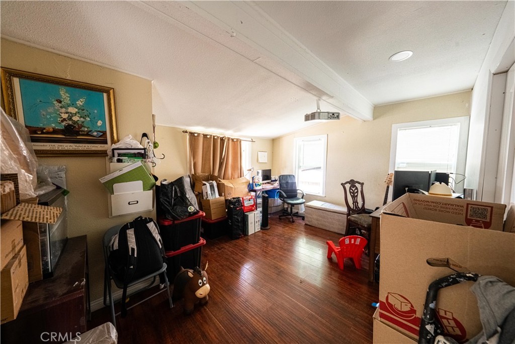 2125 Rousselle Property Photo 6
