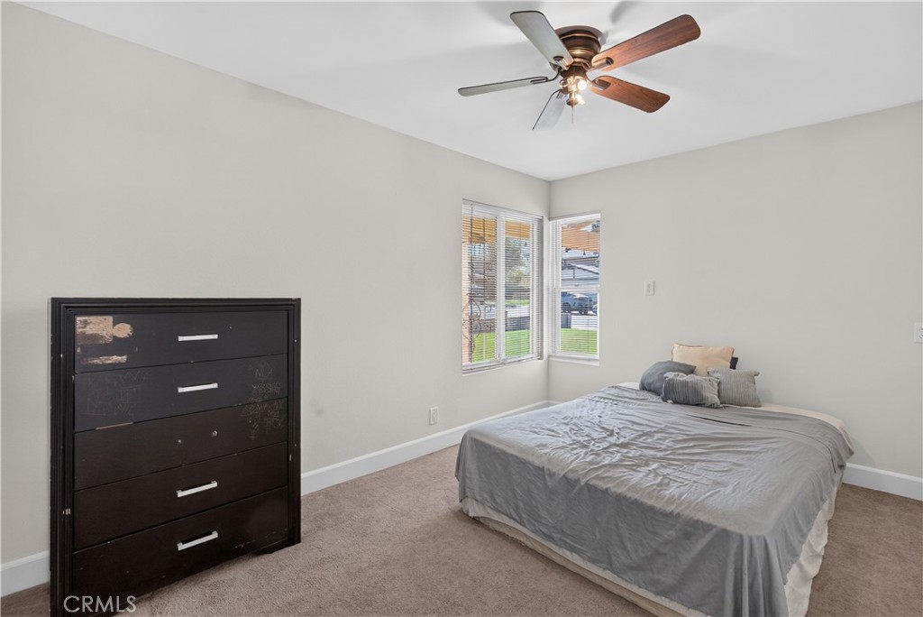 7447 Penwood Rd Property Photo 17