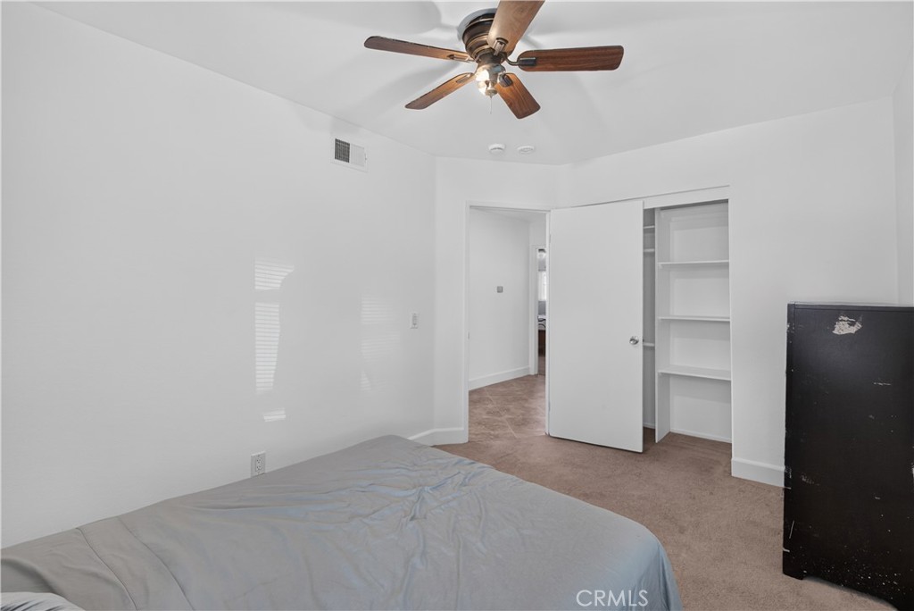 7447 Penwood Rd Property Photo 18
