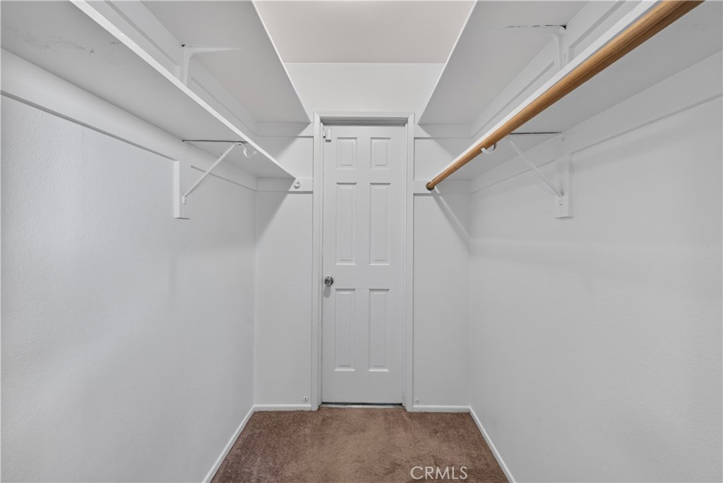 7447 Penwood Rd Property Photo 20