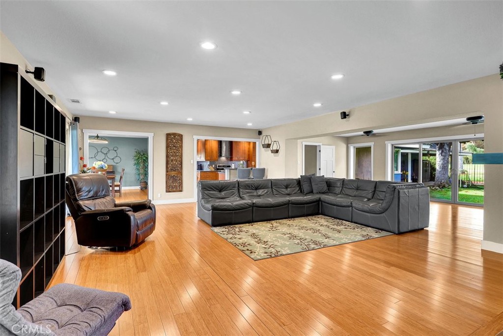 4140 Country Club Drive Property Photo 6
