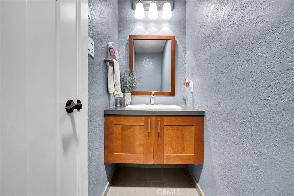 4140 Country Club Drive Property Photo 39