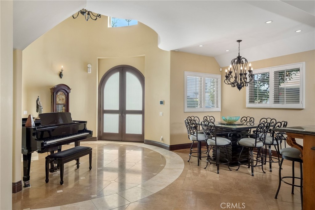 215 The Toledo Property Photo 4