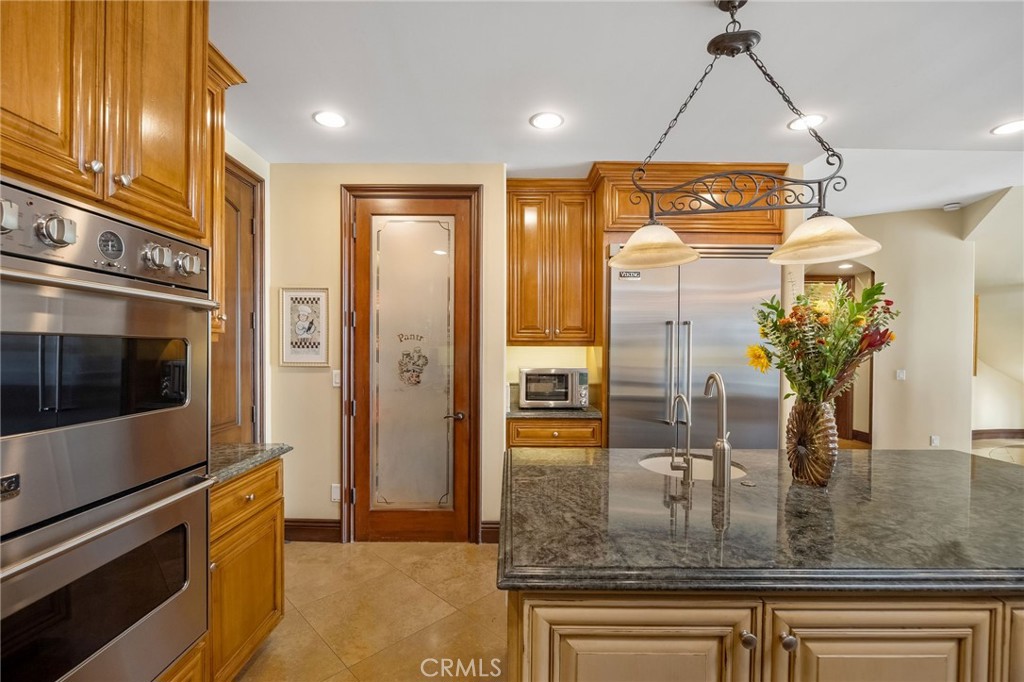 215 The Toledo Property Photo 9