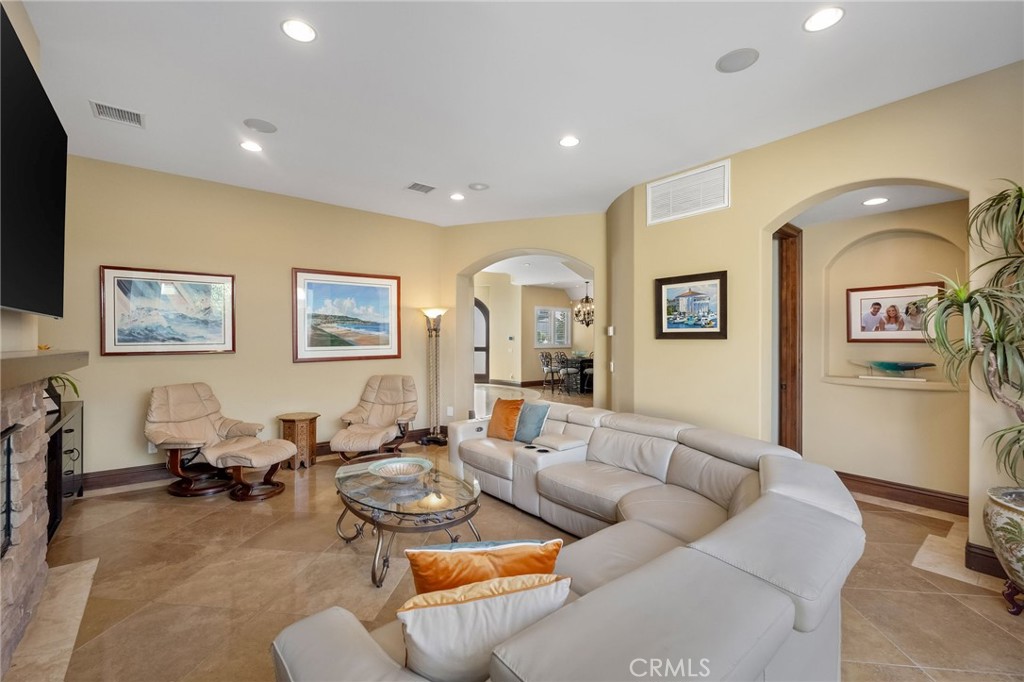 215 The Toledo Property Photo 14