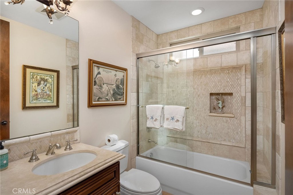 215 The Toledo Property Photo 15