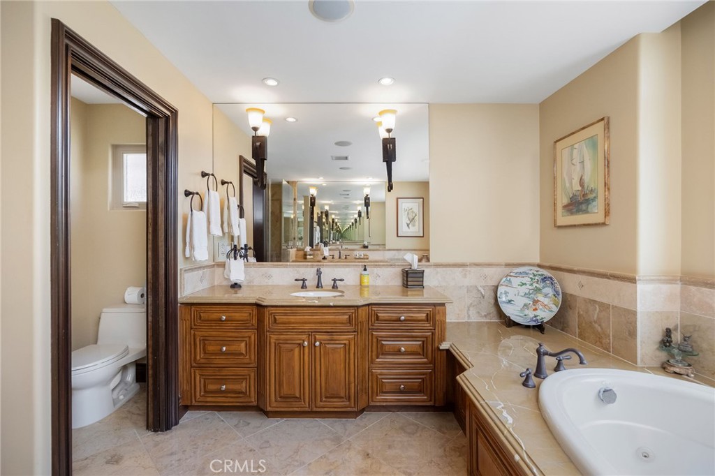 215 The Toledo Property Photo 27