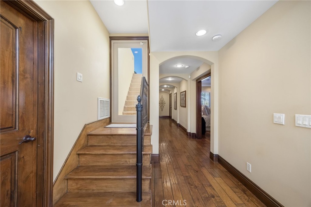 215 The Toledo Property Photo 33