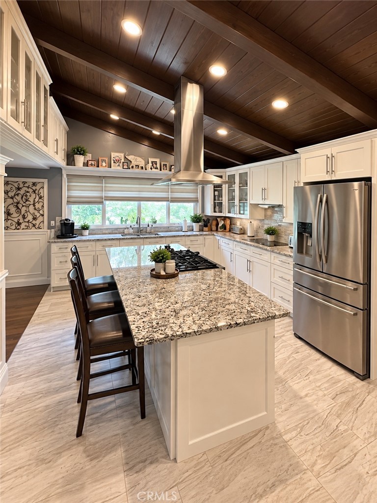 1370 Keri Property Photo 3