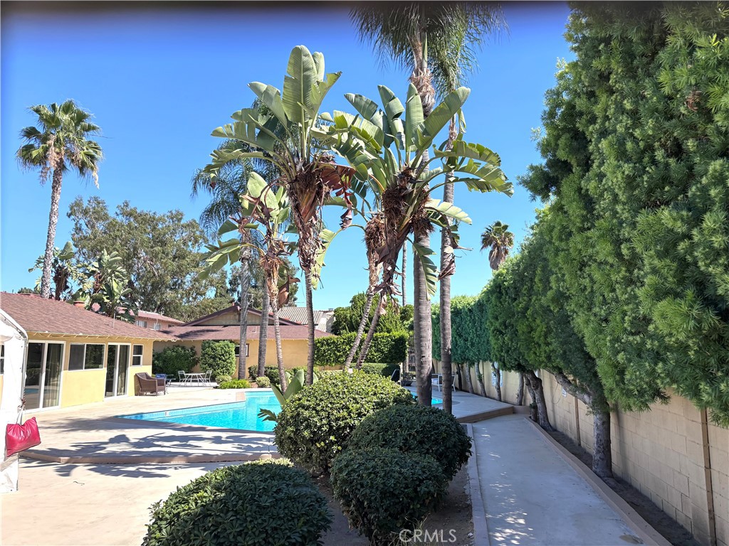 1531 E La Palma C4 Property Photo 15