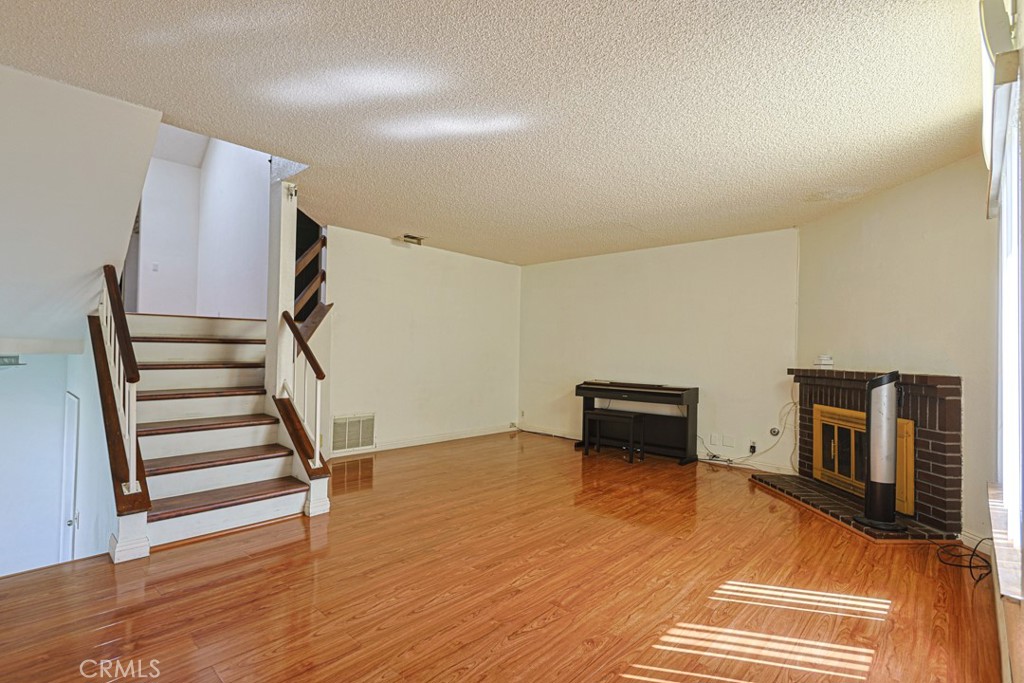 8202 Maureen Property Photo 3