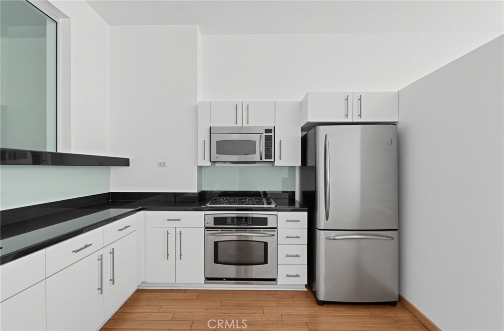 1100 Wilshire Boulevard 2207 Property Photo 11
