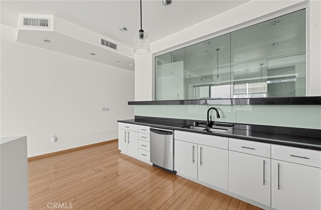1100 Wilshire Boulevard 2207 Property Photo 13