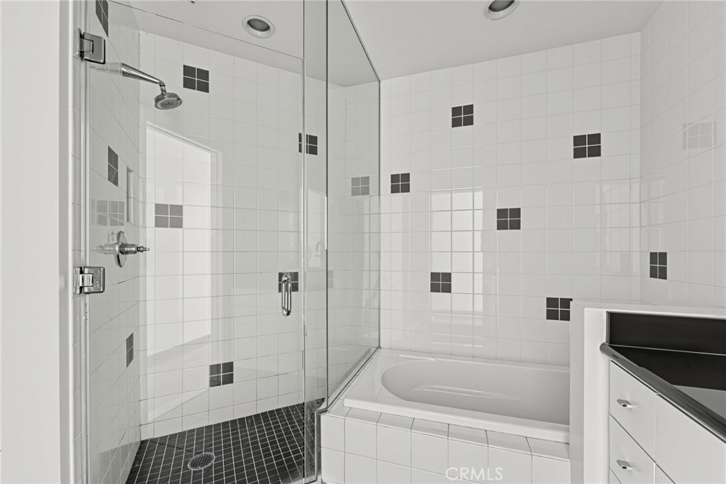 1100 Wilshire Boulevard 2207 Property Photo 28