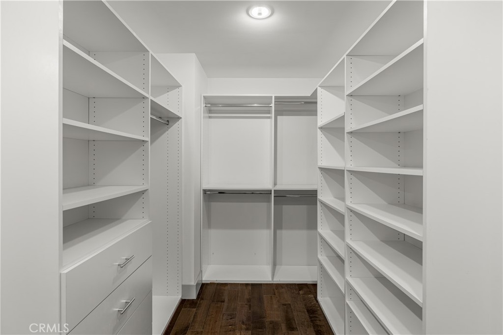 433 Pine Avenue 100 Property Photo 19