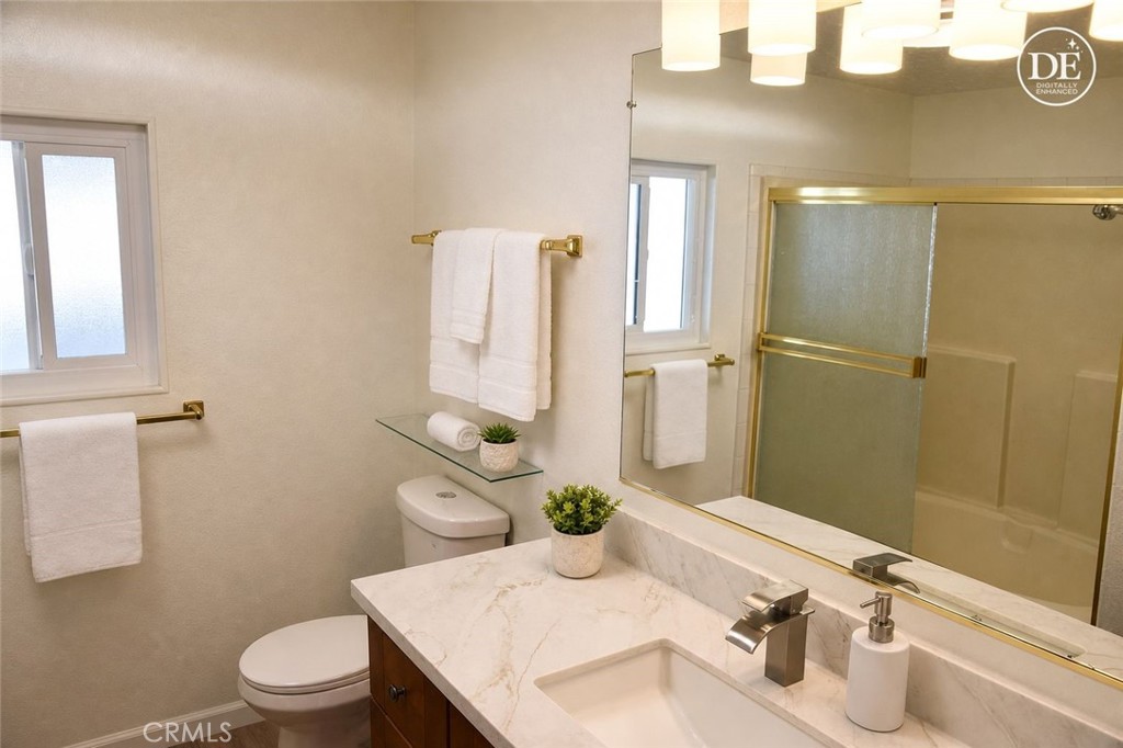 1201 W Valencia Drive 97 Property Photo 12