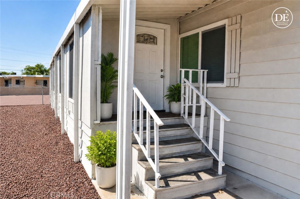 1201 W Valencia Drive 97 Property Photo 16