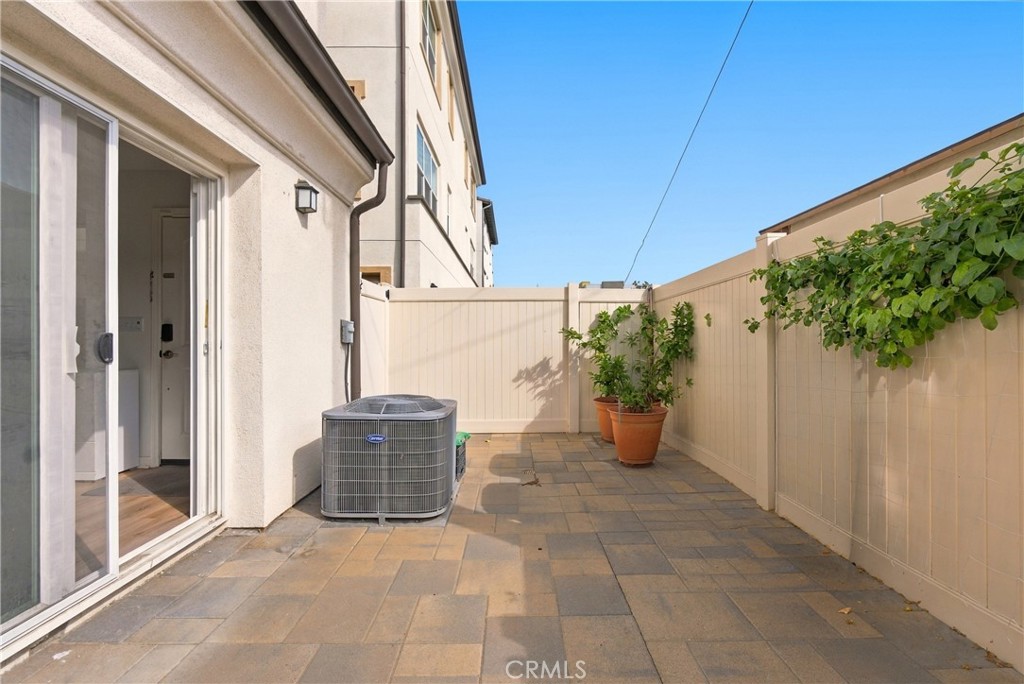 318 S Quadrilateral Property Photo 19