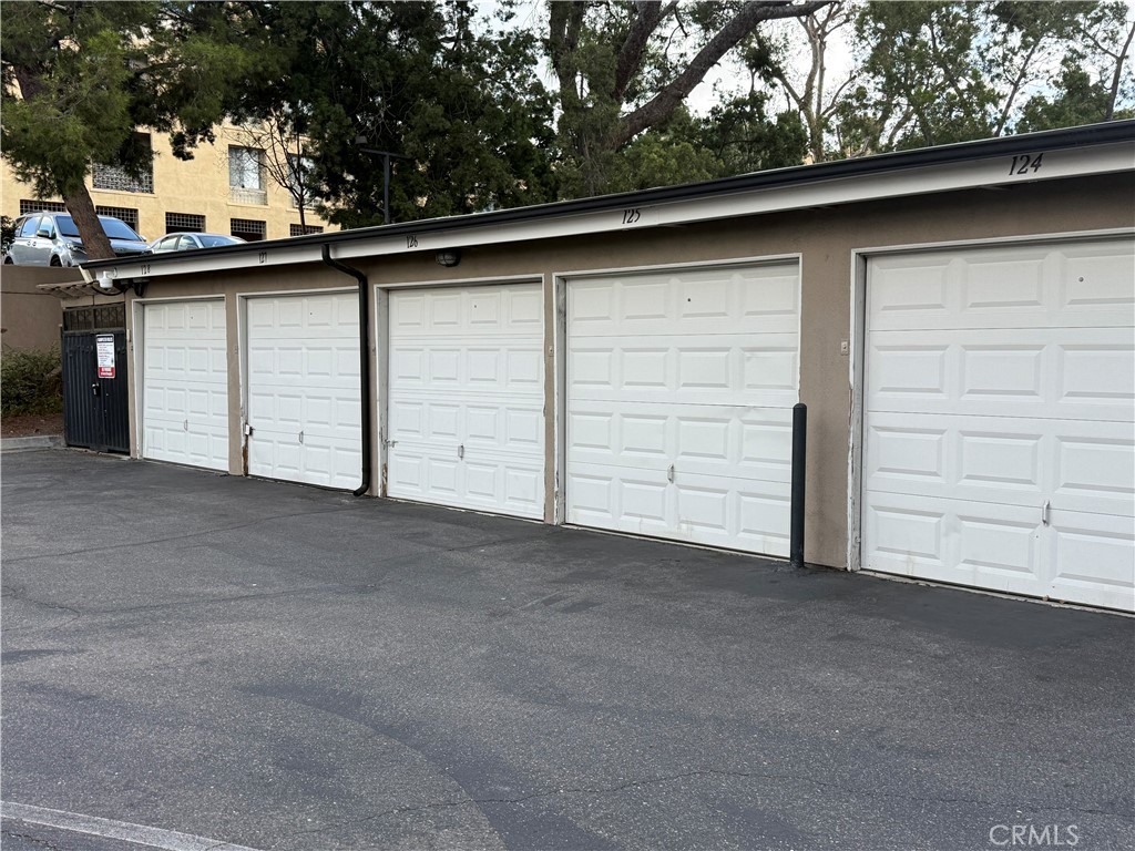 660 Glassell Street 19 Property Photo 18