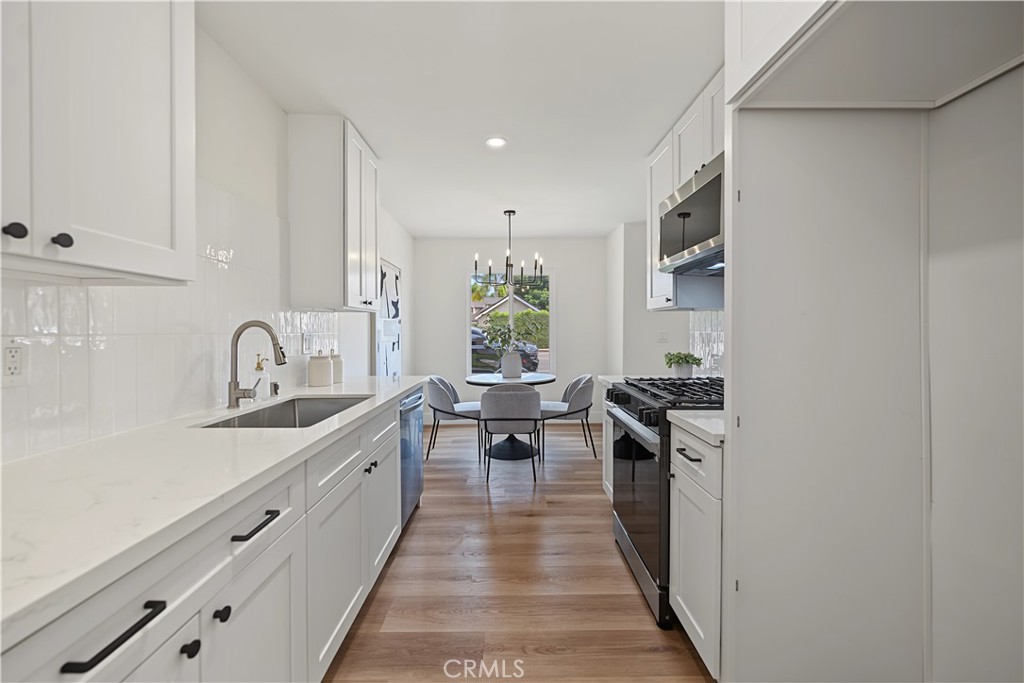 700 W La Veta Avenue N5 Property Photo 1