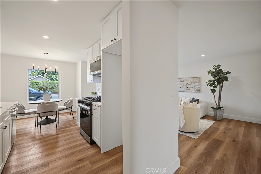 700 W La Veta Avenue N5 Property Photo 2