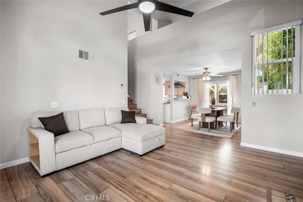 39752 Oak Cliff Drive Property Photo 9