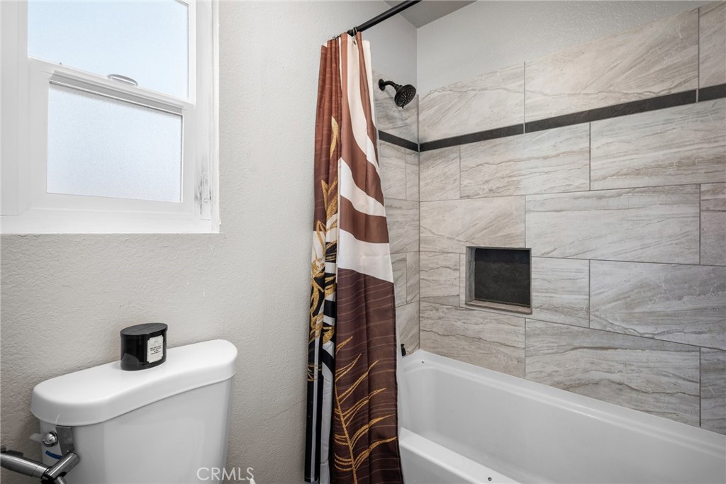 39752 Oak Cliff Drive Property Photo 28