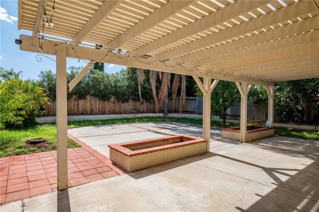 39752 Oak Cliff Drive Property Photo 36